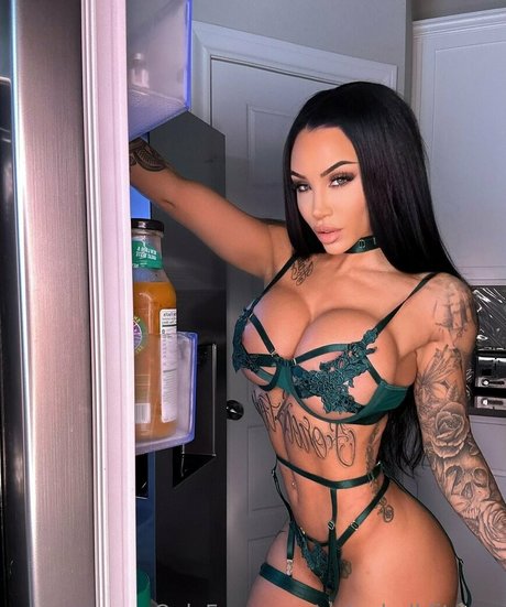 Nacktes geleaktes OnlyFans-Foto von Natasha Noelle