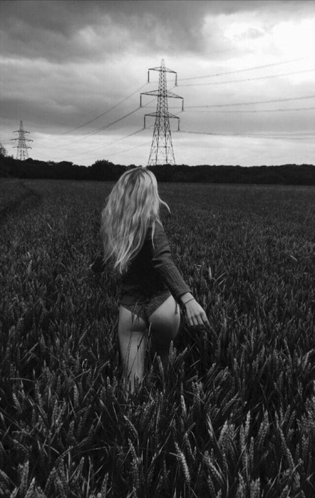 Freya Allan
