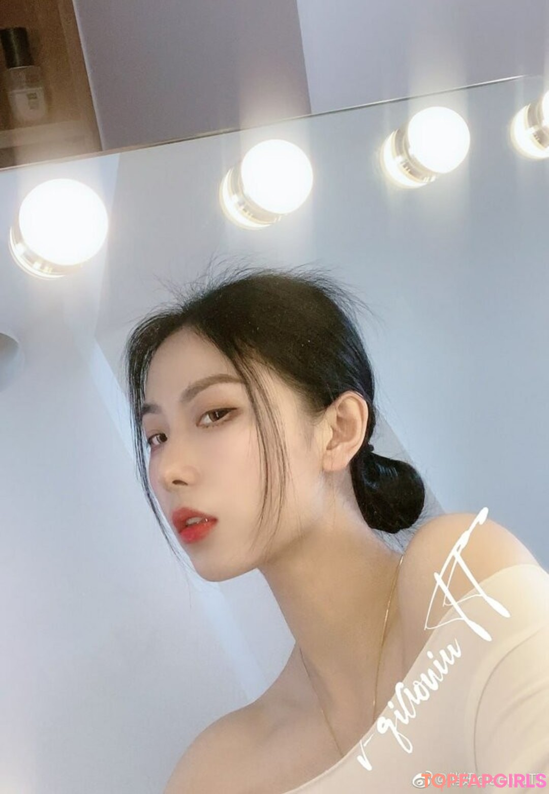 Nacktes geleaktes OnlyFans-Foto von Qiaoniutt #1441