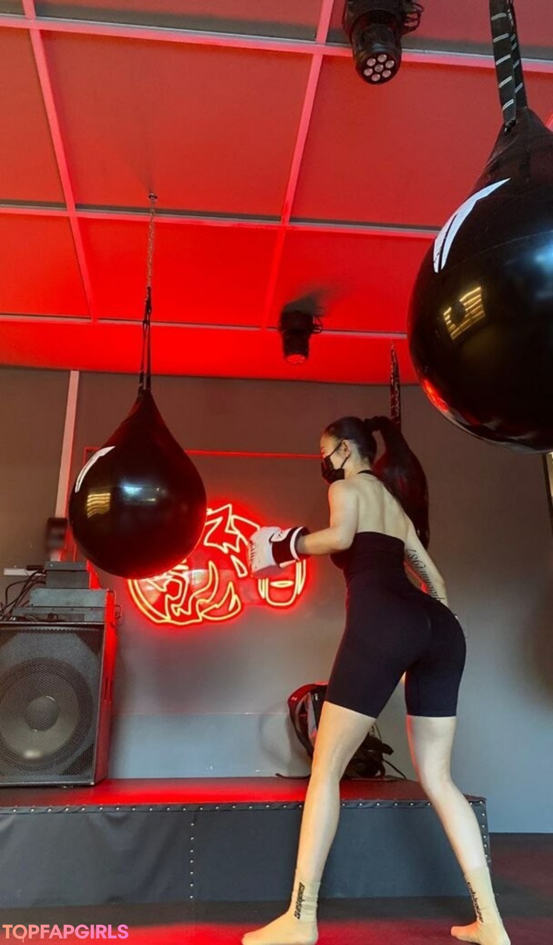 Nacktes geleaktes OnlyFans-Foto von Qiaoniutt #1526