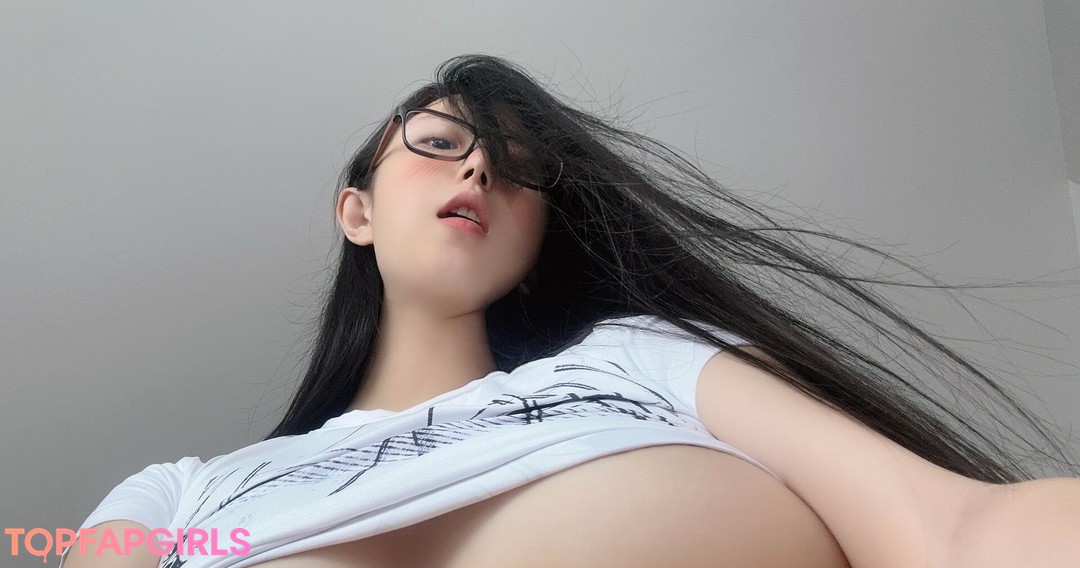Nacktes geleaktes OnlyFans-Foto von Qiaoniutt #1888