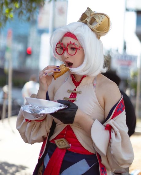 Caytie Cosplay