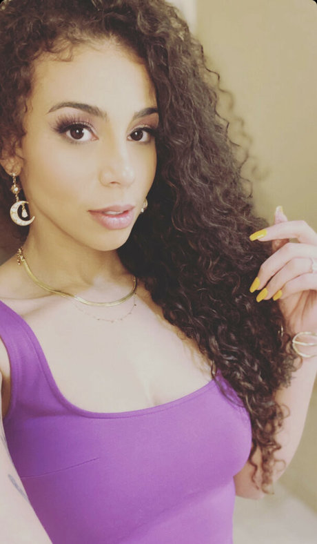 Nacktes geleaktes OnlyFans-Foto von Samantha Irvin