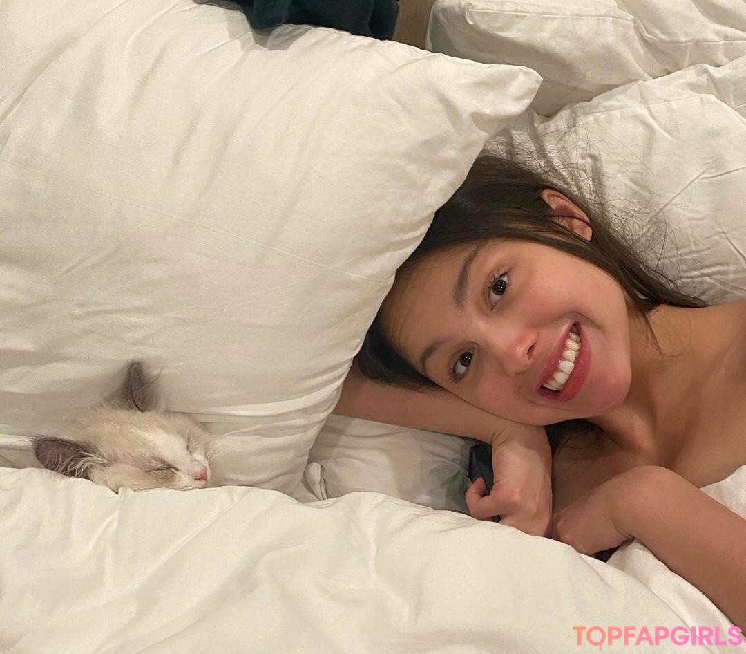 Nacktes geleaktes OnlyFans-Foto von Olivia Rodrigo #1177
