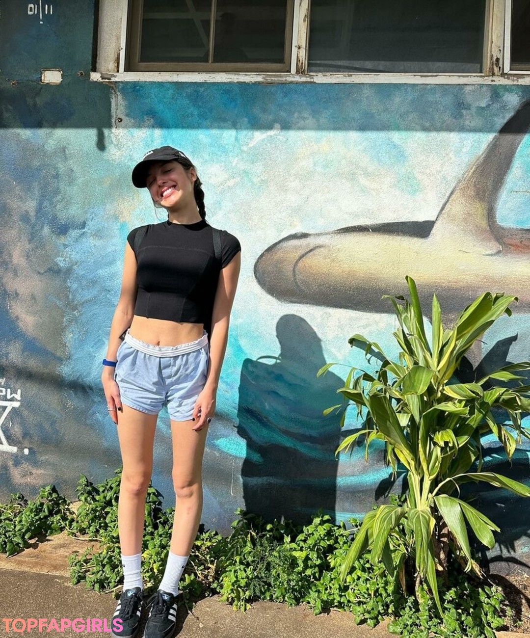 Nacktes geleaktes OnlyFans-Foto von Olivia Rodrigo #1355