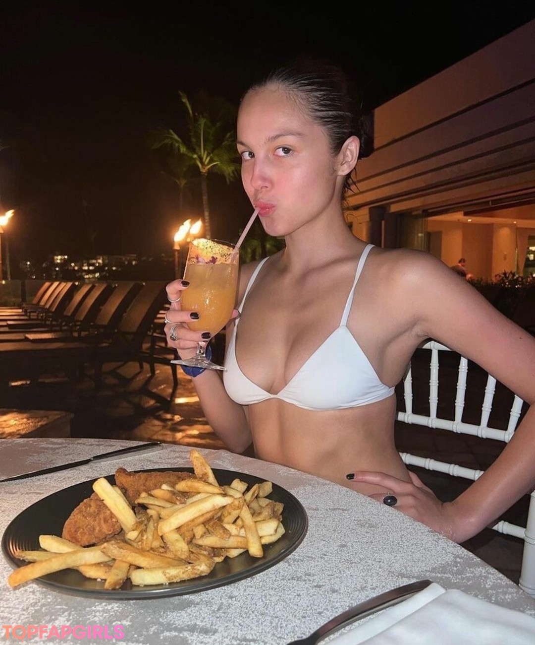 Nacktes geleaktes OnlyFans-Foto von Olivia Rodrigo #1357