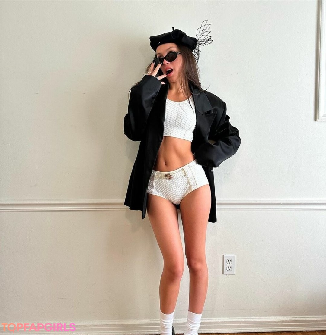Nacktes geleaktes OnlyFans-Foto von Olivia Rodrigo #1416