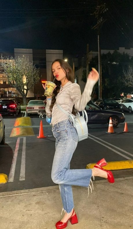 Nacktes geleaktes OnlyFans-Foto von Olivia Rodrigo