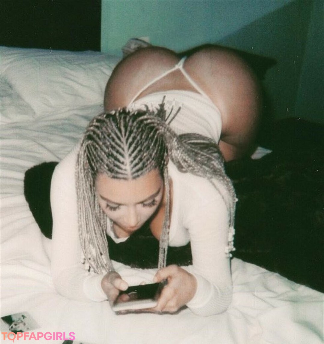 Nacktes geleaktes OnlyFans-Foto von Kim Kardashian #1499