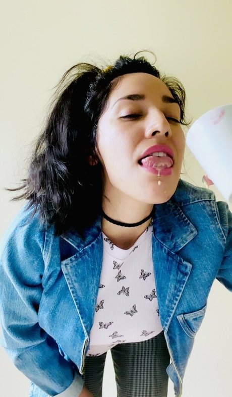 Nacktes geleaktes OnlyFans-Foto von Wokiesasmr