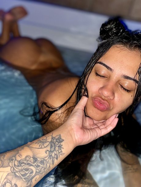 Nacktes geleaktes OnlyFans-Foto von Mansao Maromba