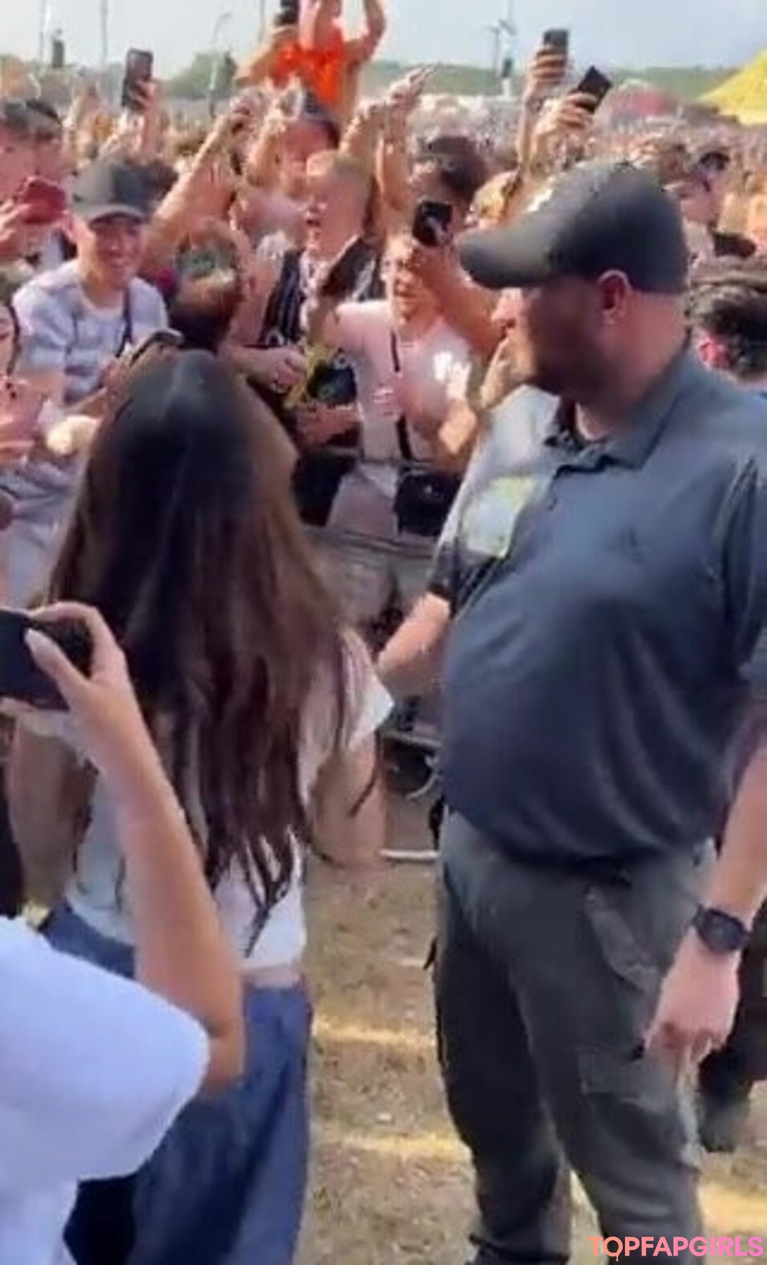 Nacktes geleaktes OnlyFans-Foto von Madison Beer #1115