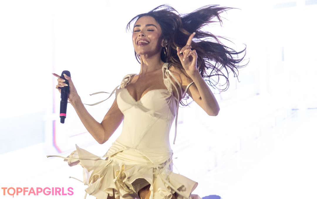 Nacktes geleaktes OnlyFans-Foto von Madison Beer #1211
