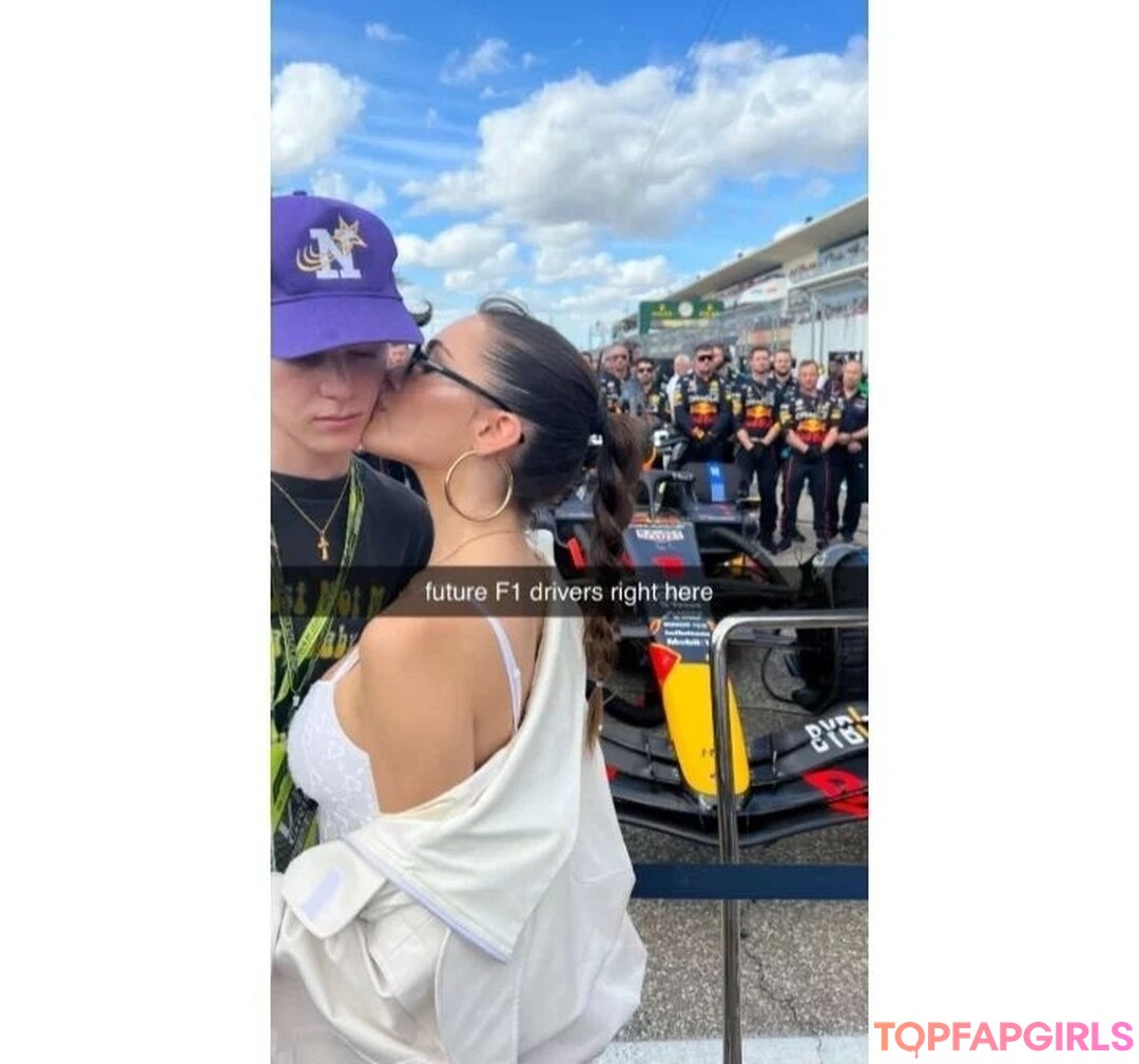 Nacktes geleaktes OnlyFans-Foto von Madison Beer #1379