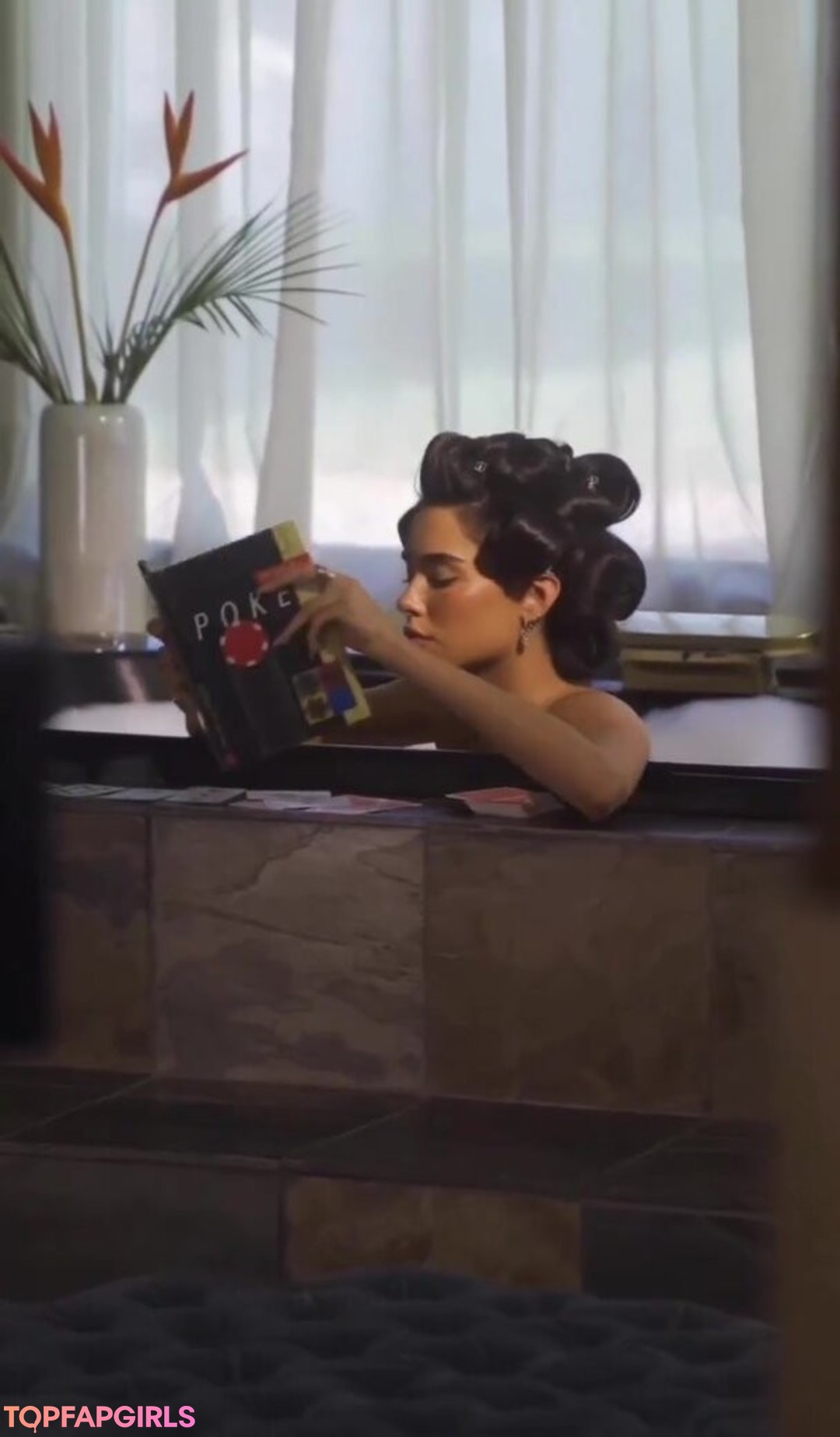 Nacktes geleaktes OnlyFans-Foto von Madison Beer #1545