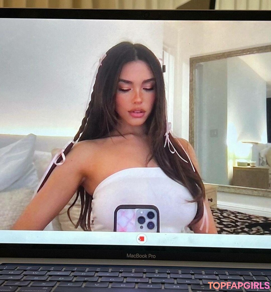 Nacktes geleaktes OnlyFans-Foto von Madison Beer #1618