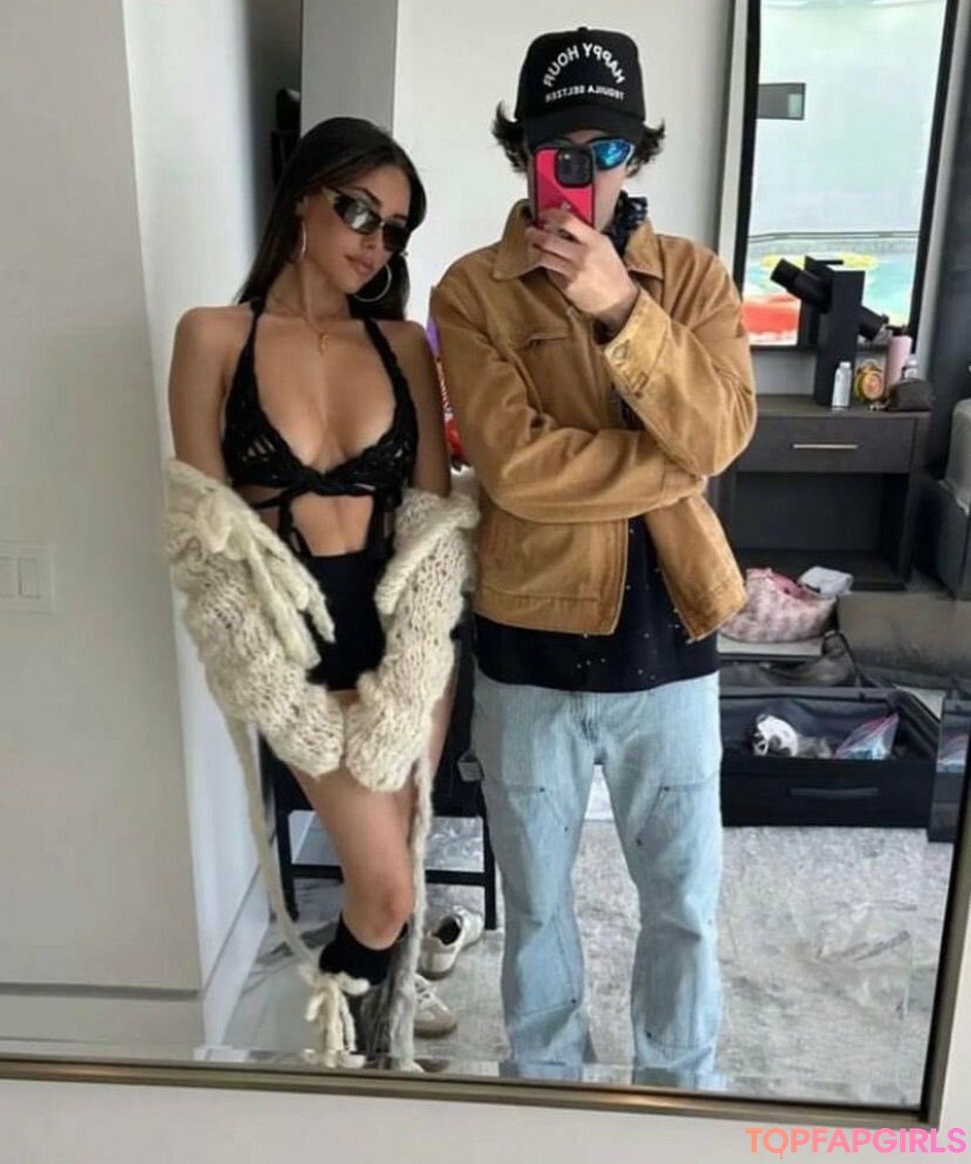 Nacktes geleaktes OnlyFans-Foto von Madison Beer #1785