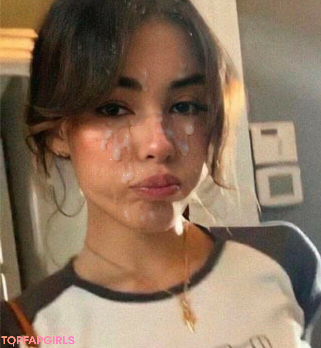 Nacktes geleaktes OnlyFans-Foto von Madison Beer #1890
