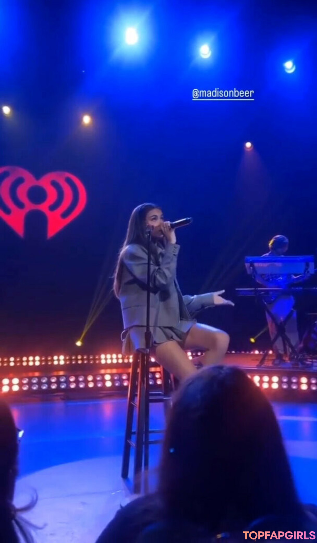 Nacktes geleaktes OnlyFans-Foto von Madison Beer #1912