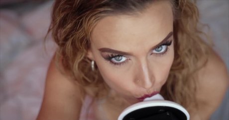 Nacktes geleaktes OnlyFans-Foto von Gina Carla