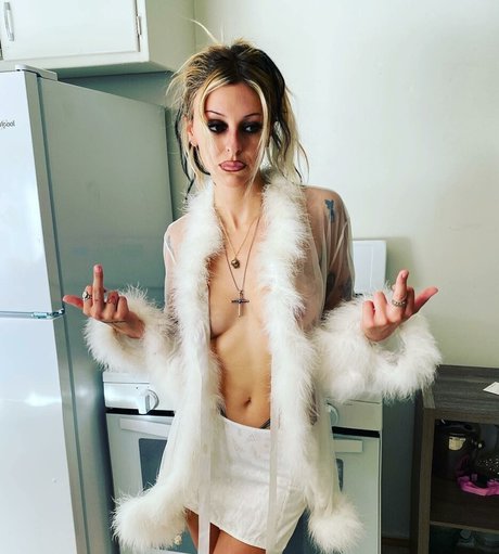 Nacktes geleaktes OnlyFans-Foto von Philllybabyy