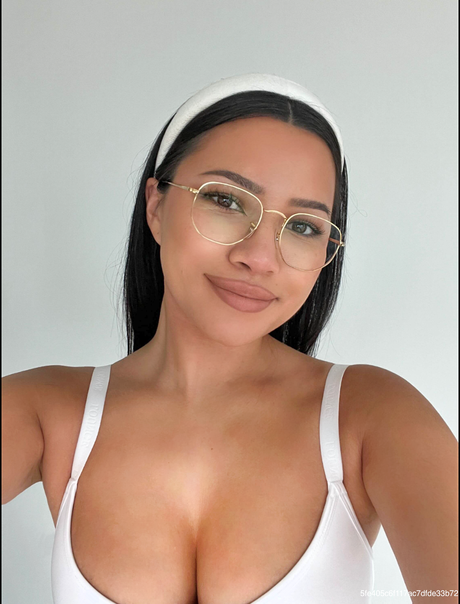 Julia Kelly