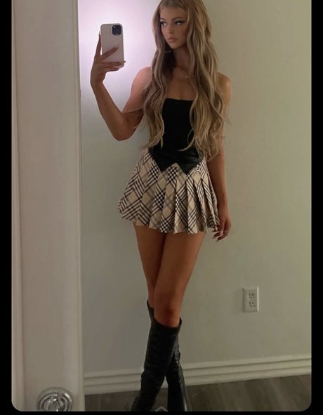 Nacktes geleaktes OnlyFans-Foto von Loren Gray