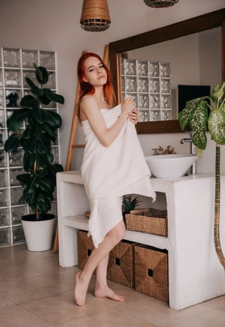 Nacktes geleaktes OnlyFans-Foto von Denlyasha