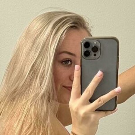 Nacktes geleaktes OnlyFans-Foto von Theohrp