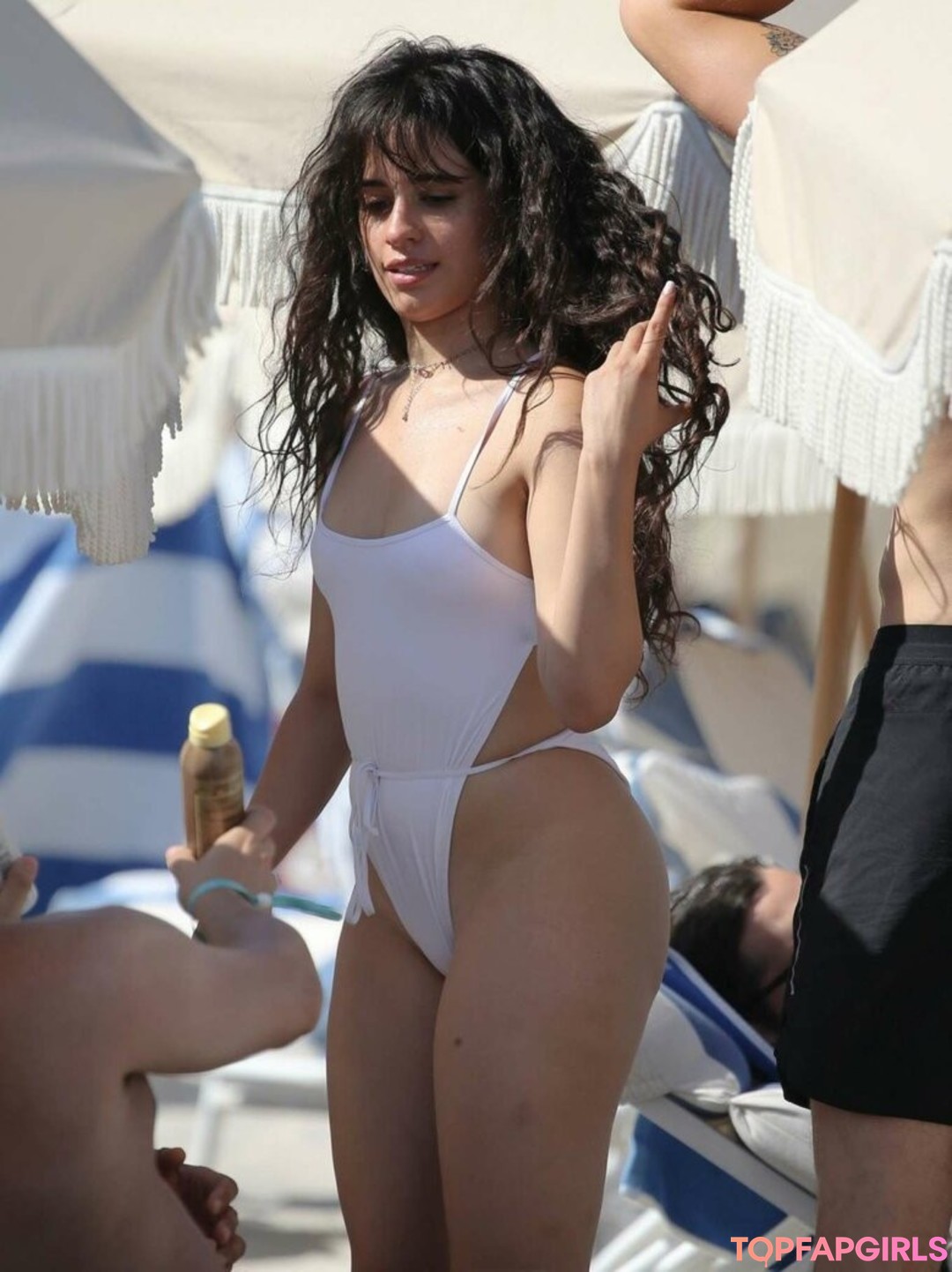 Nacktes geleaktes OnlyFans-Foto von Camila Cabello #1005