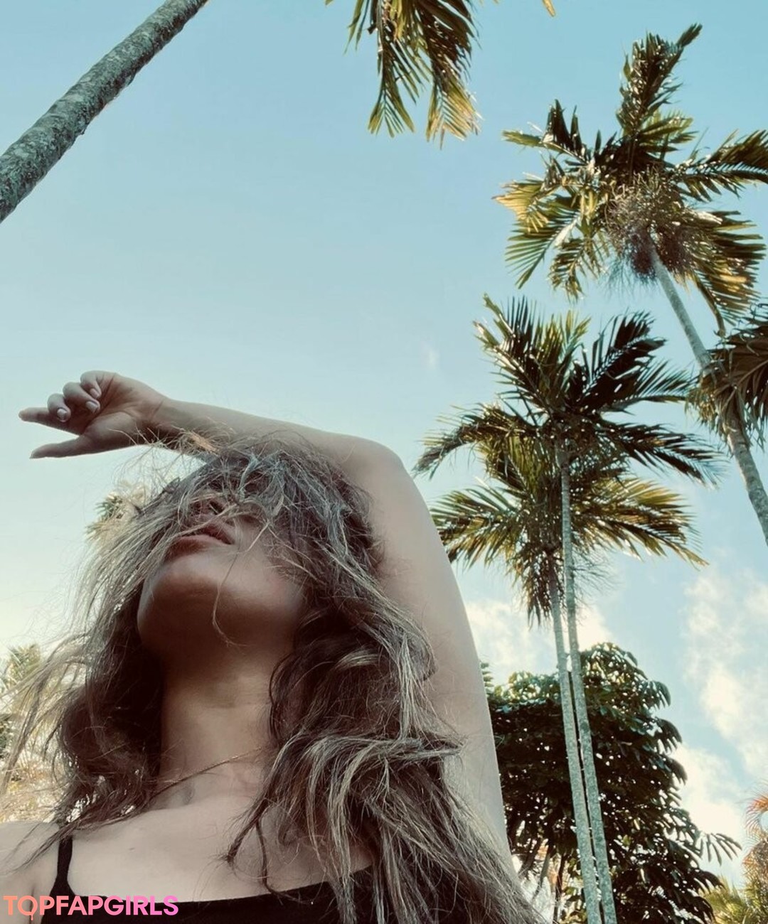Nacktes geleaktes OnlyFans-Foto von Camila Cabello #1048