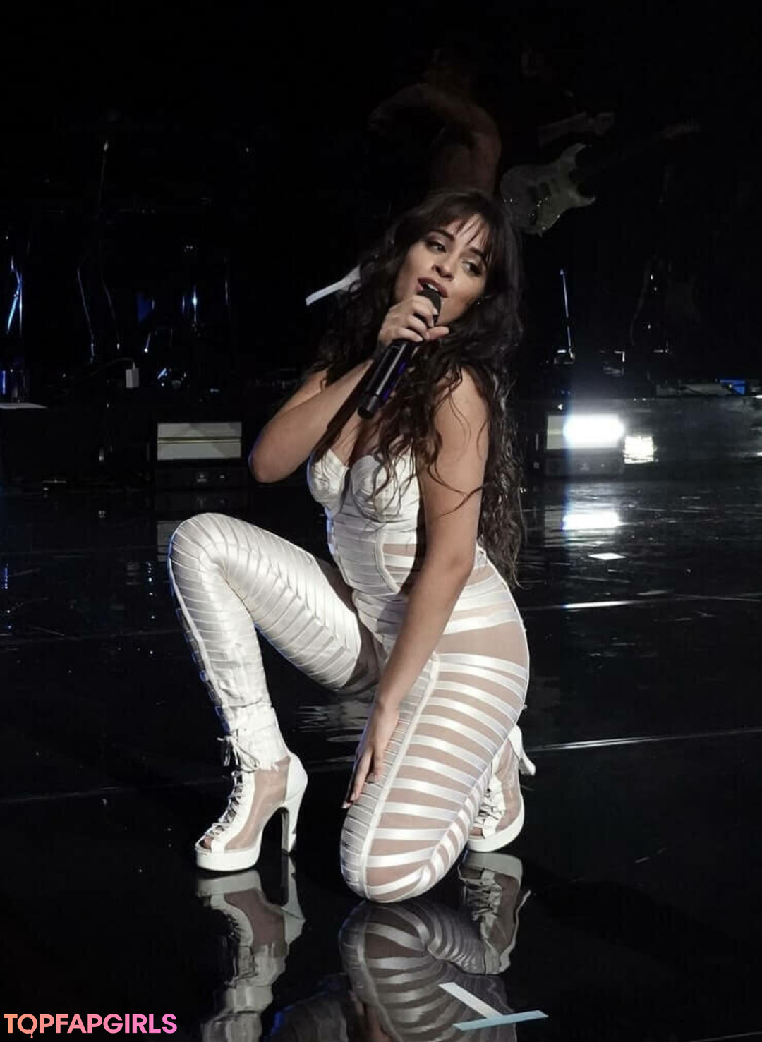 Nacktes geleaktes OnlyFans-Foto von Camila Cabello #1100