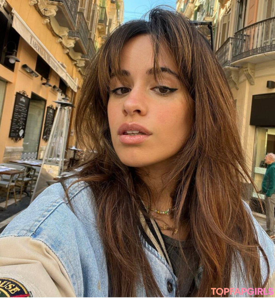 Nacktes geleaktes OnlyFans-Foto von Camila Cabello #1196