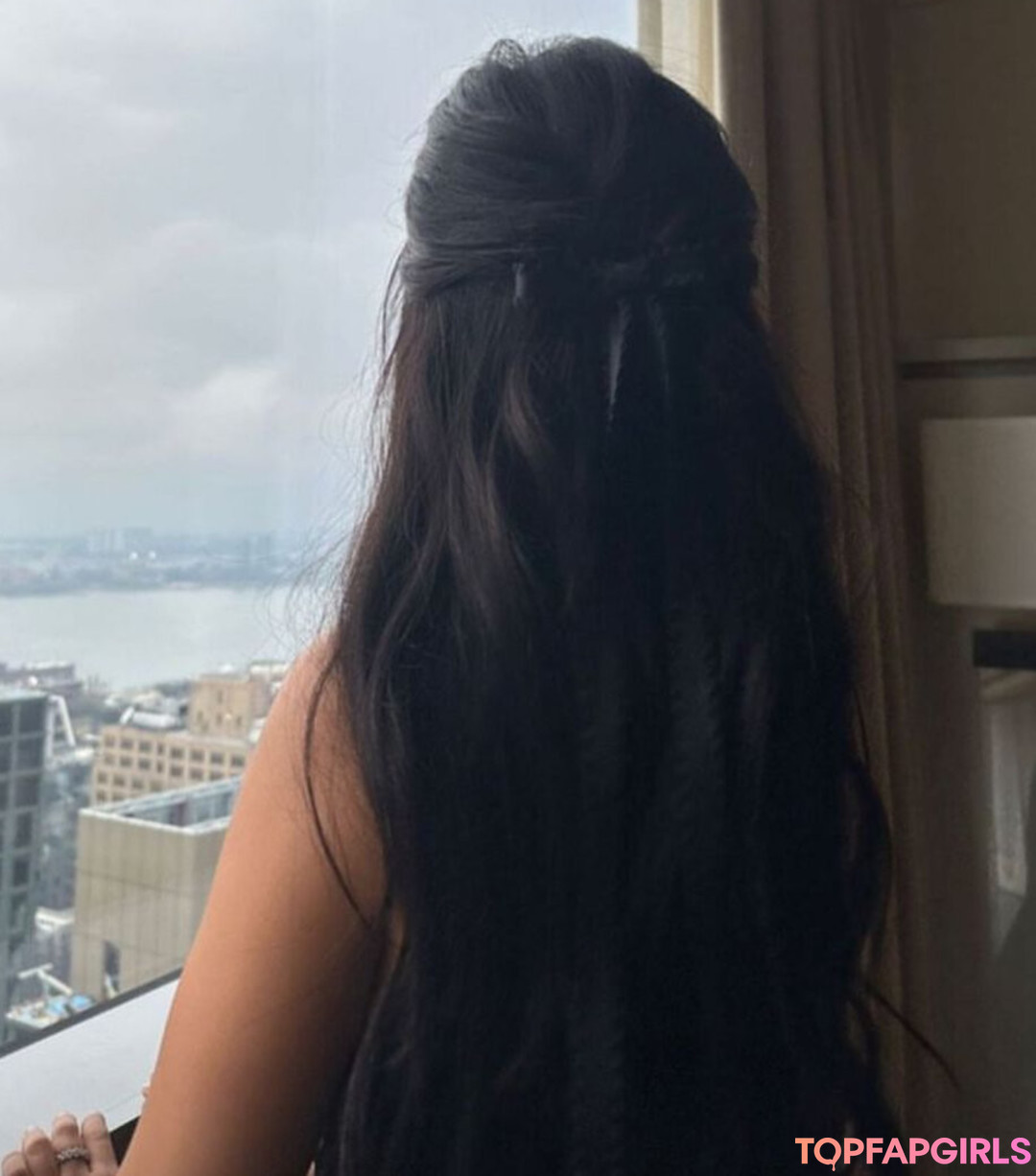 Nacktes geleaktes OnlyFans-Foto von Camila Cabello #1281