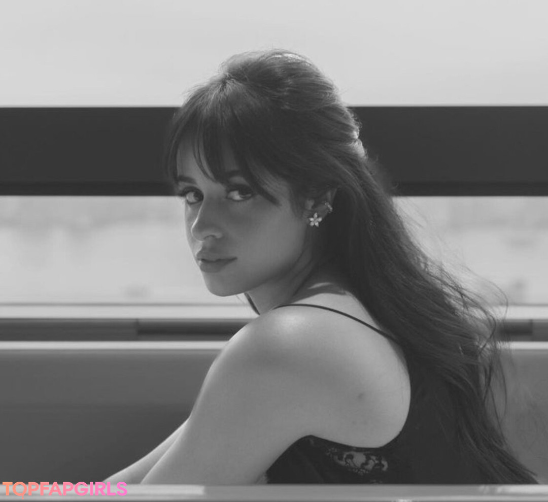 Nacktes geleaktes OnlyFans-Foto von Camila Cabello #1282