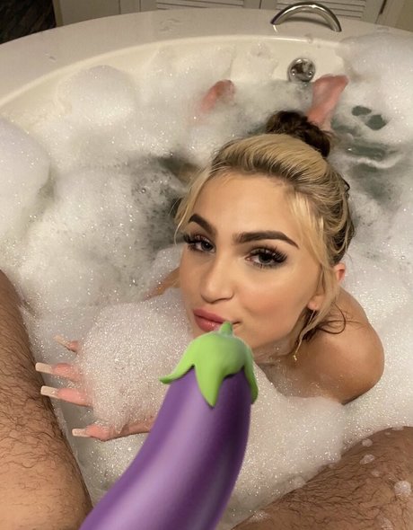 Nacktes geleaktes OnlyFans-Foto von Woahnatty