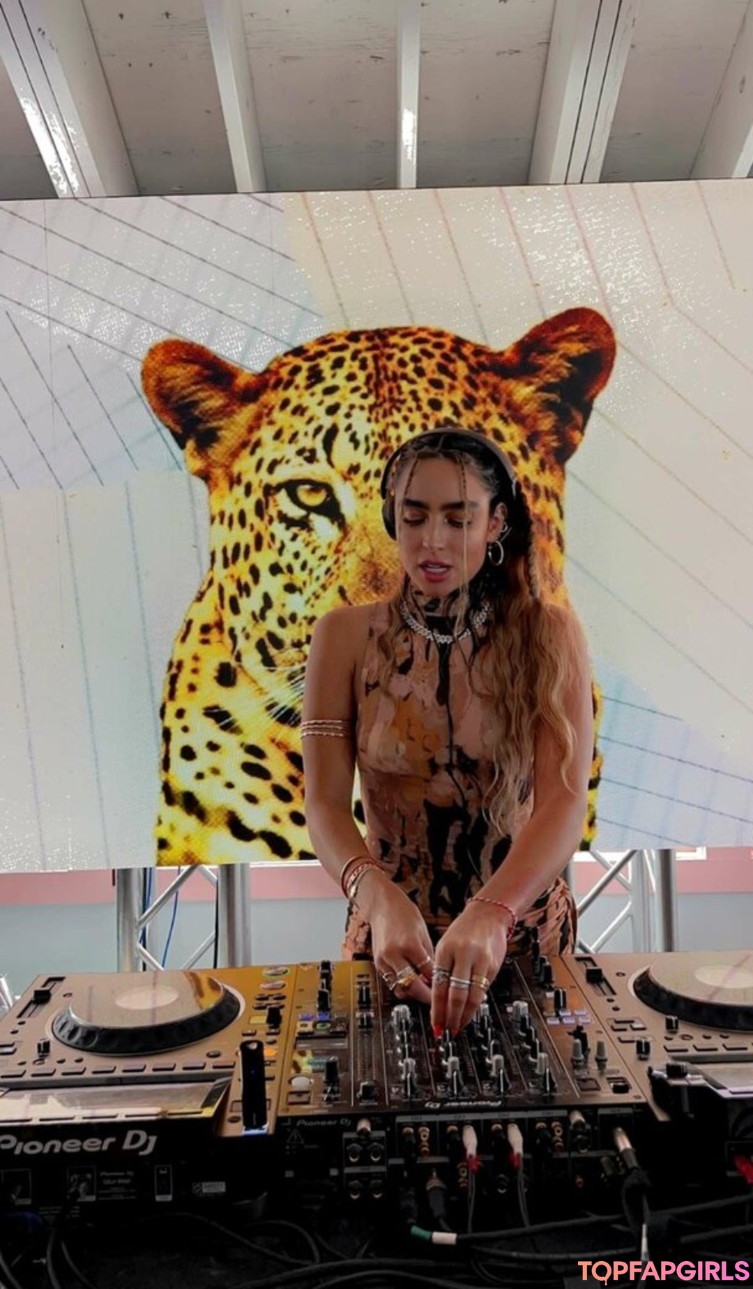 Nacktes geleaktes OnlyFans-Foto von Sommer Ray #1724