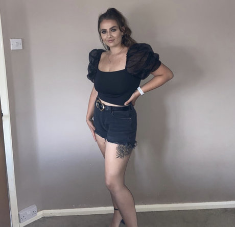 Chelsea-leigh