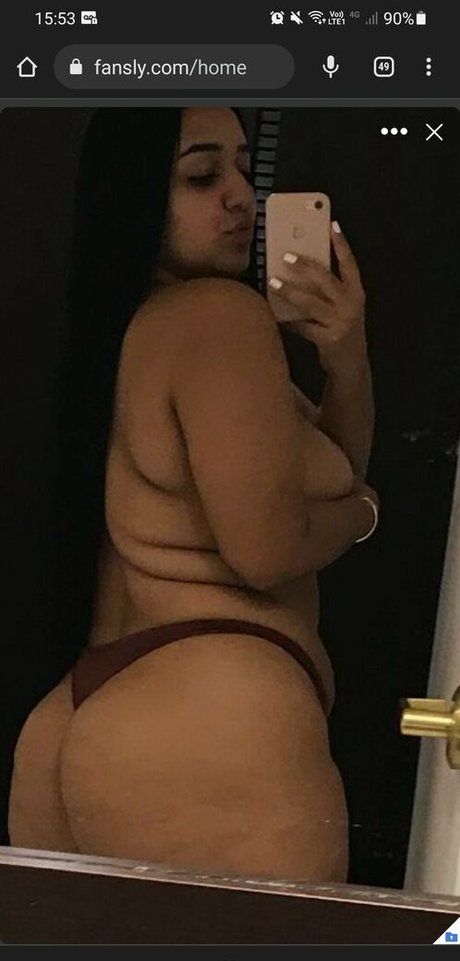 Nacktes geleaktes OnlyFans-Foto von Adriana Jinett