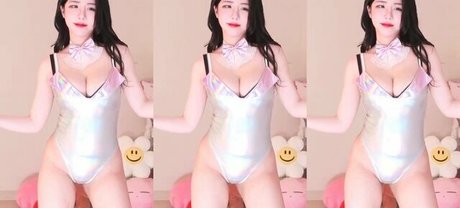 Nacktes geleaktes OnlyFans-Foto von Addielyn