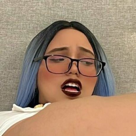 Elizabethbluee