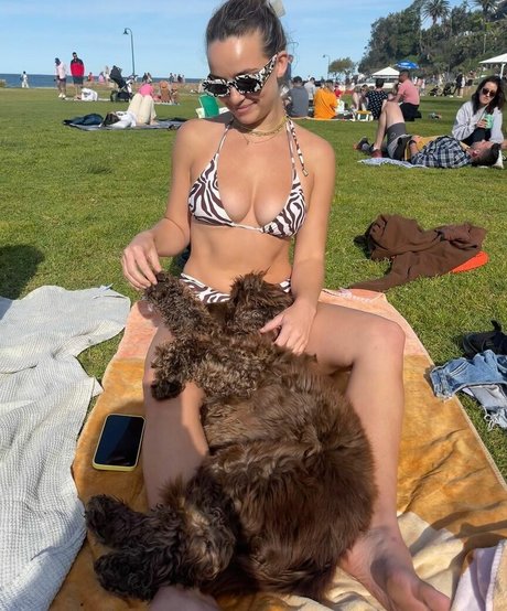 Nacktes geleaktes OnlyFans-Foto von Abbie Chatfield
