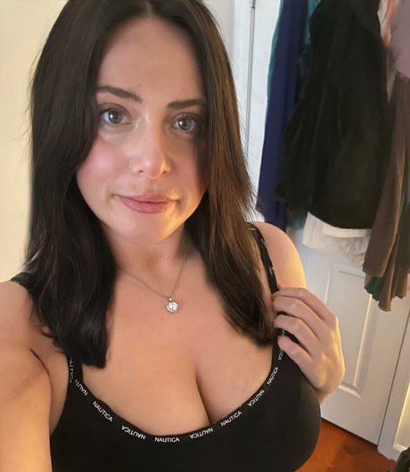 Nacktes geleaktes OnlyFans-Foto von Keepasmile009