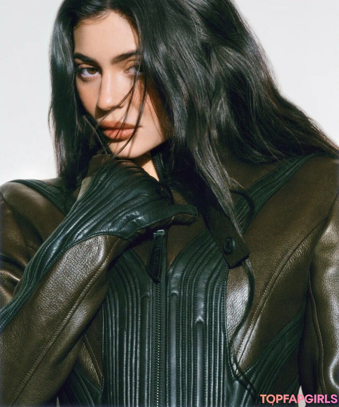 Nacktes geleaktes OnlyFans-Foto von Kylie Jenner #1057