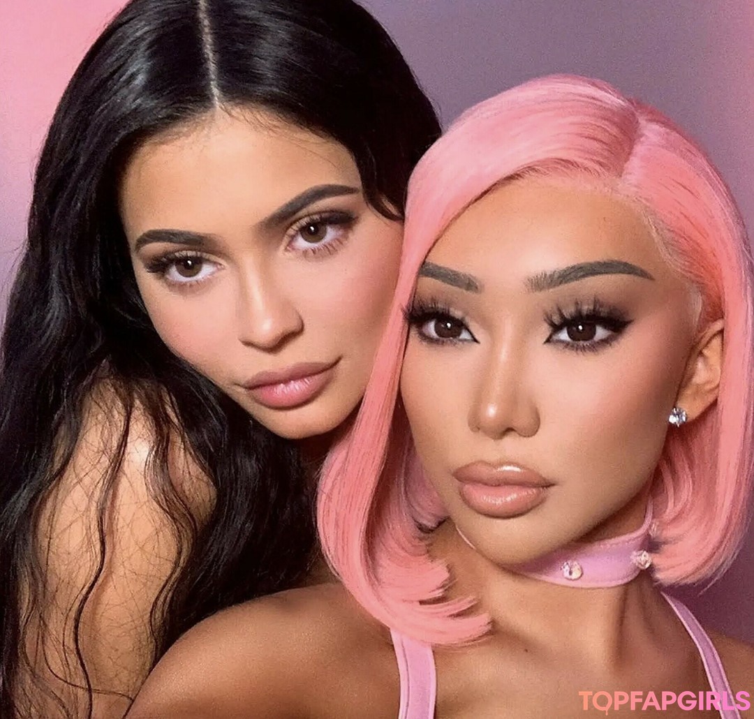 Nacktes geleaktes OnlyFans-Foto von Kylie Jenner #1249