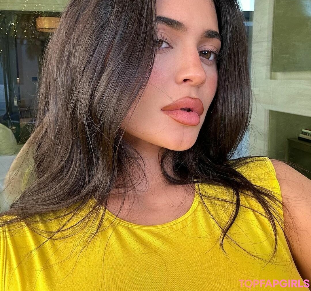 Nacktes geleaktes OnlyFans-Foto von Kylie Jenner #1256