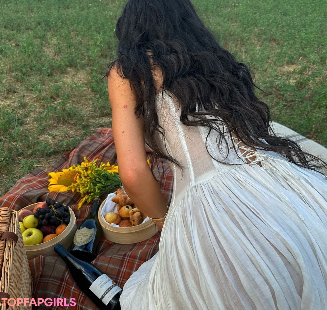 Nacktes geleaktes OnlyFans-Foto von Kylie Jenner #1338