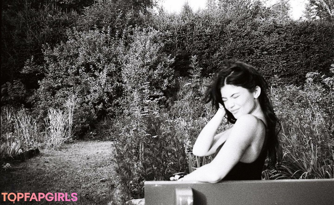 Nacktes geleaktes OnlyFans-Foto von Kylie Jenner #1343