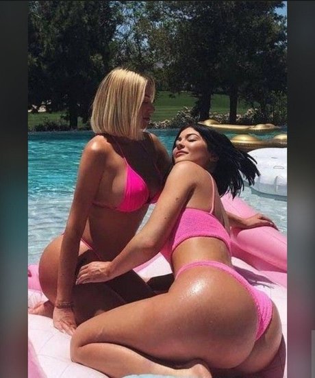 Nacktes geleaktes OnlyFans-Foto von Kylie Jenner