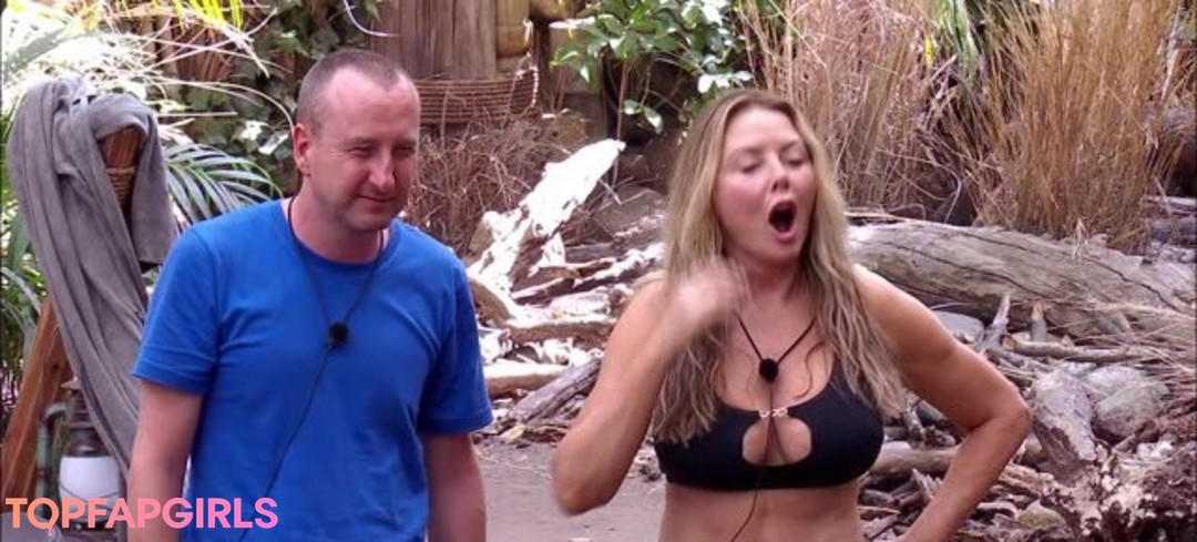 Nacktes geleaktes OnlyFans-Foto von Carol Vorderman #1008